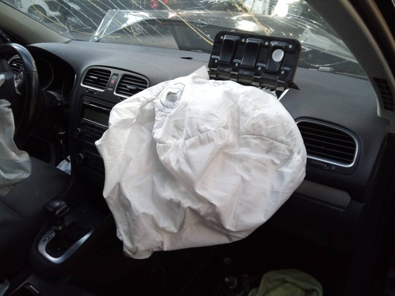 volkswagen golf vi (5k1) del año 2010