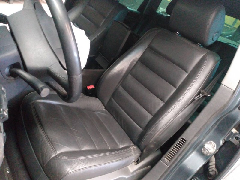 volkswagen touareg (7l6) del año 2006