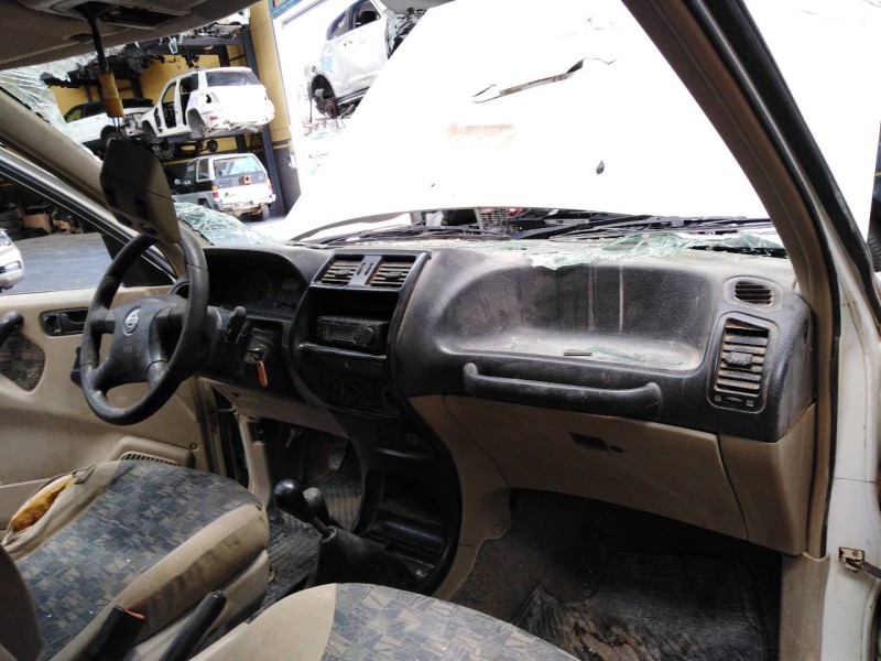 nissan terrano/terrano.ii (r20) del año 2001