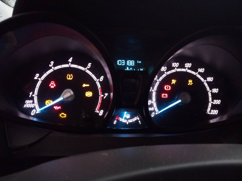 ford tourneo courier (c4a) del año 2013