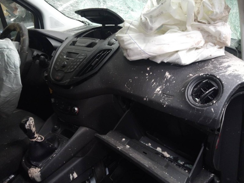 ford tourneo courier (c4a) del año 2013