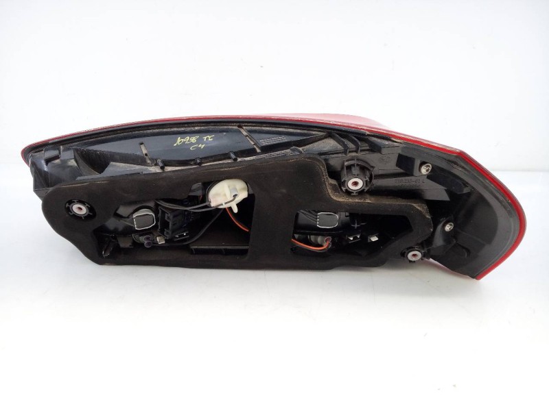 Recambio de piloto trasero izquierdo para citroën c4 picasso feel referencia OEM IAM   E1-A4-38-1