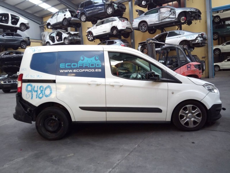 ford transit courier del año 2018