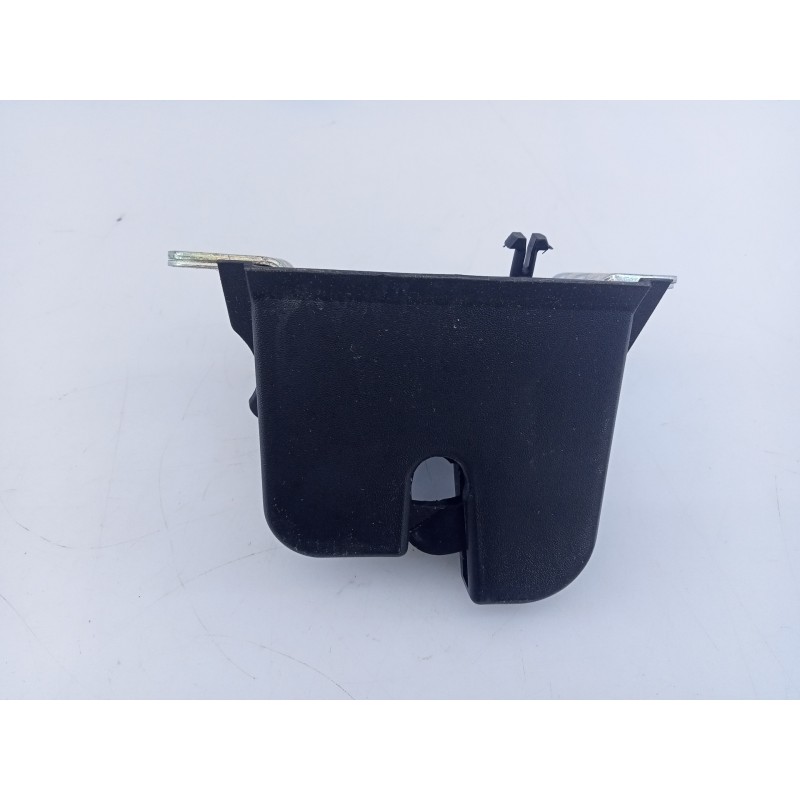 Recambio de cerradura maletero / porton para volkswagen t-cross style referencia OEM IAM 2G6827505B  E1-B6-48-2