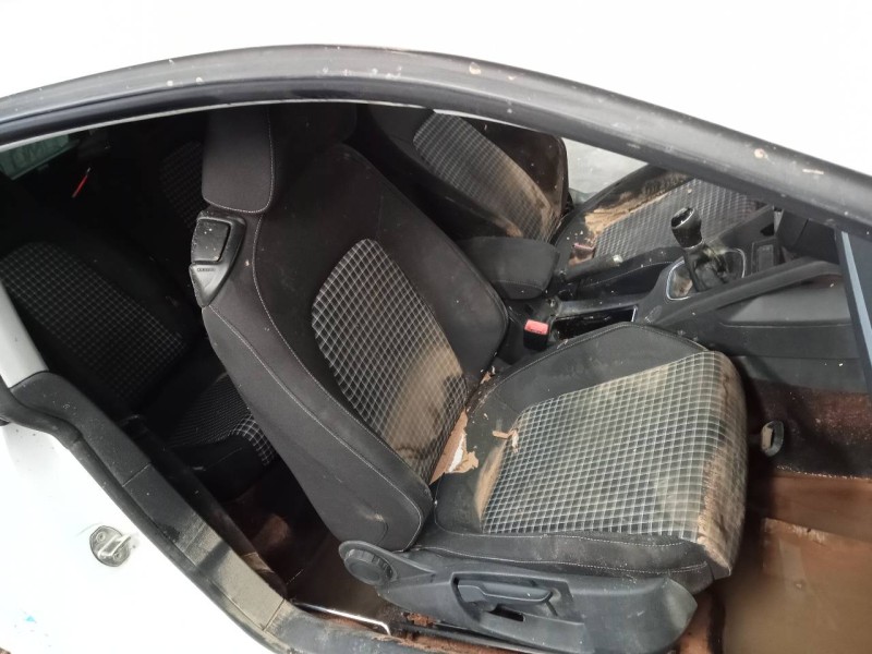 volkswagen scirocco (138) del año 2016