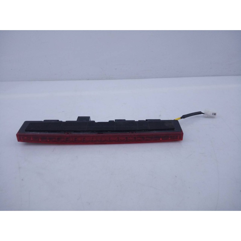 Recambio de luz central de freno para hyundai i30 fastback tecno referencia OEM IAM 92700G4110  E2-B5-54-1