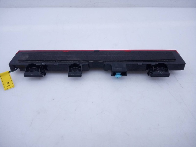 Recambio de luz central de freno para hyundai i30 fastback tecno referencia OEM IAM 92700G4110  E2-B5-54-1