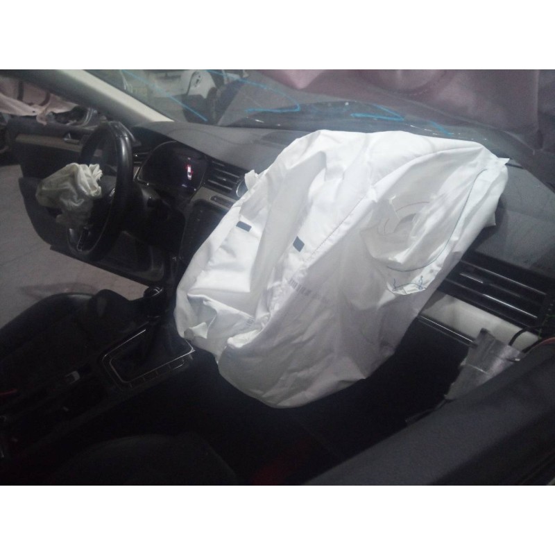 volkswagen passat lim. (3g2) del año 2014