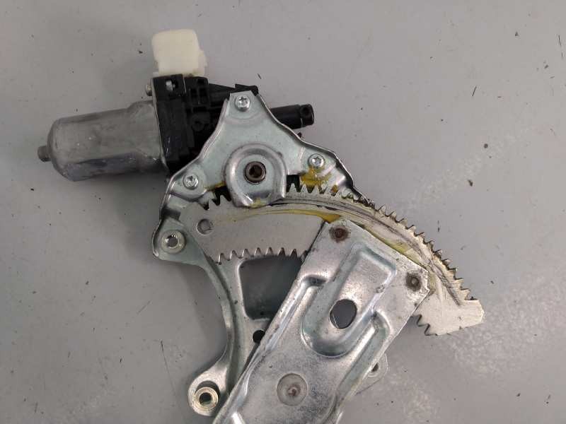 Recambio de elevalunas trasero derecho para nissan x-trail (t32) tekna referencia OEM IAM 827301BA0A 2621004650 E2-A4-53-2