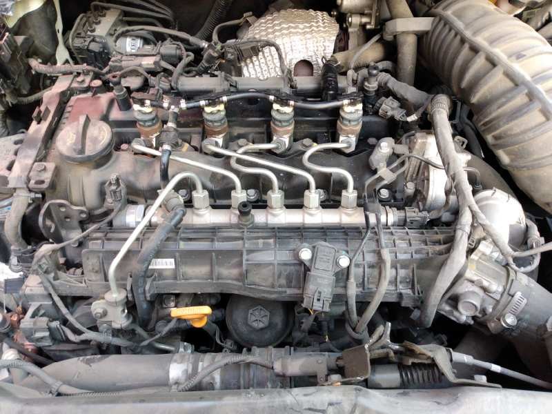 kia carens ( ) del año 2015