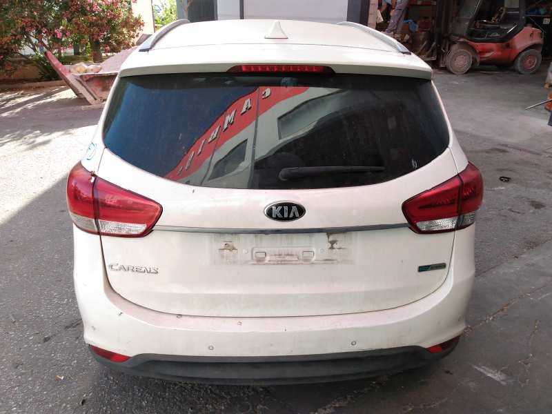 kia carens ( ) del año 2015