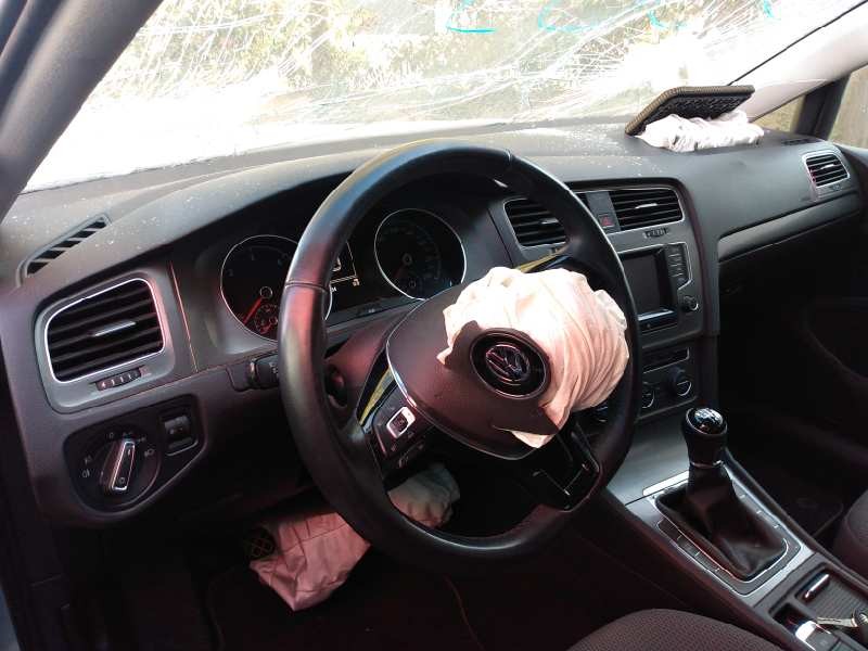 volkswagen golf vii lim. del año 2012