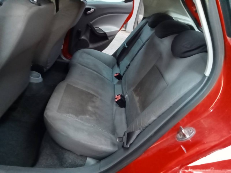 seat ibiza (6j5) del año 2010