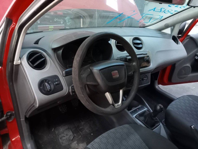 seat ibiza (6j5) del año 2010