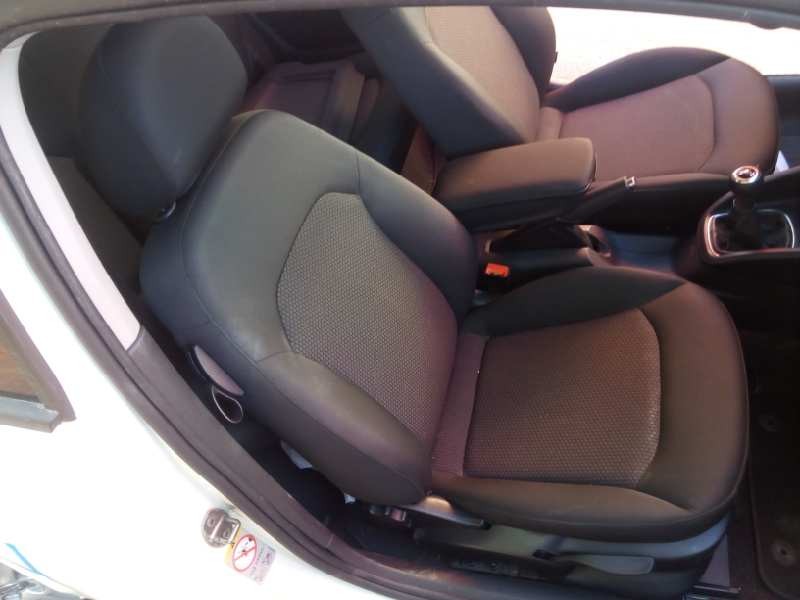 audi a1 (8x) del año 2012