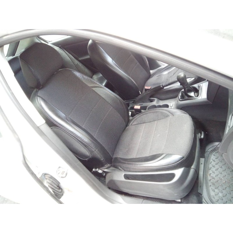 skoda octavia berlina (1z3) del año 2010