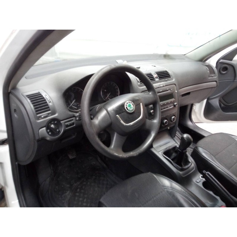 skoda octavia berlina (1z3) del año 2010