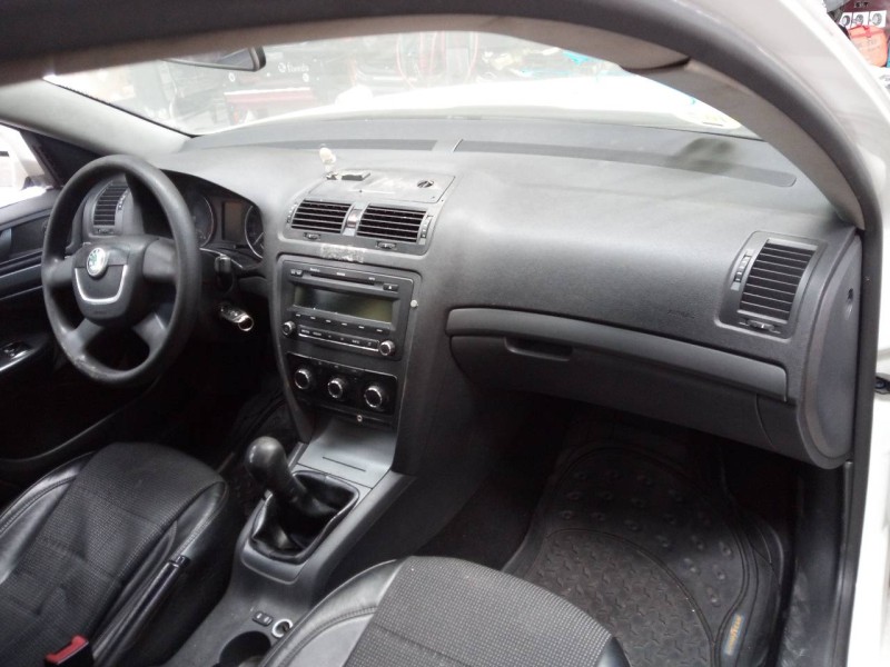 skoda octavia berlina (1z3) del año 2010