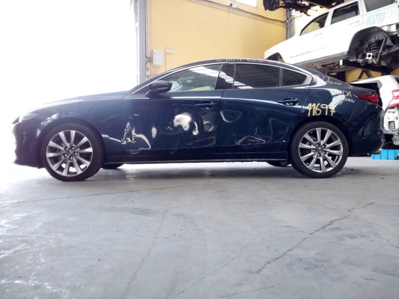 mazda 3 sedán (bp) del año 2022