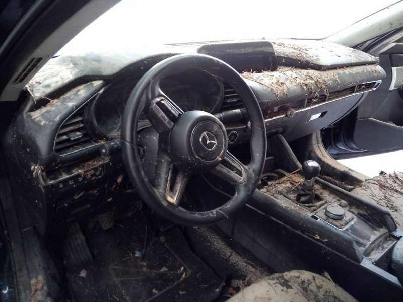 mazda 3 sedán (bp) del año 2022