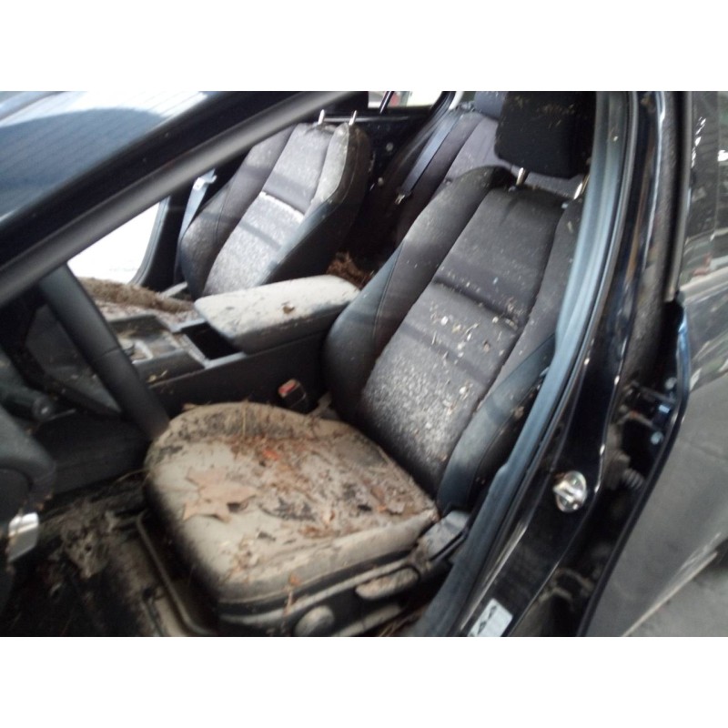 mazda 3 sedán (bp) del año 2022