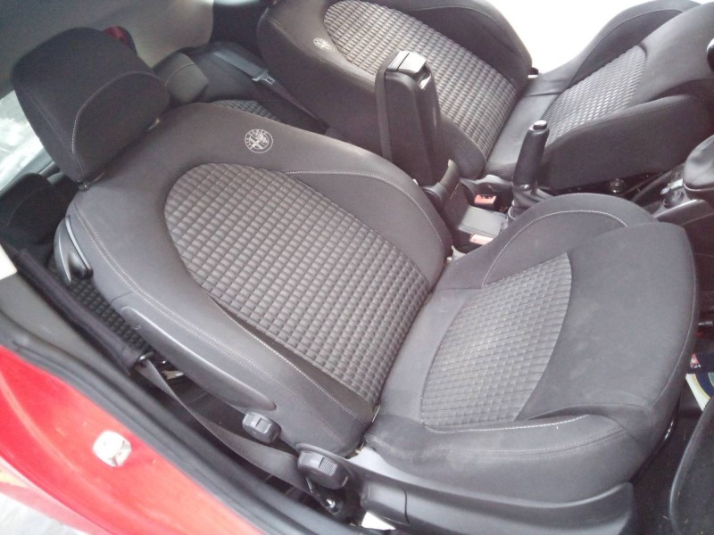 alfa romeo mito (145) del año 2009