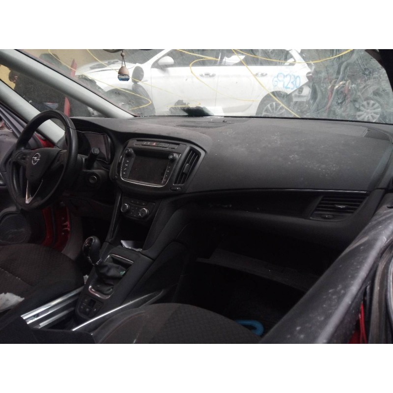 opel zafira (c) del año 2017
