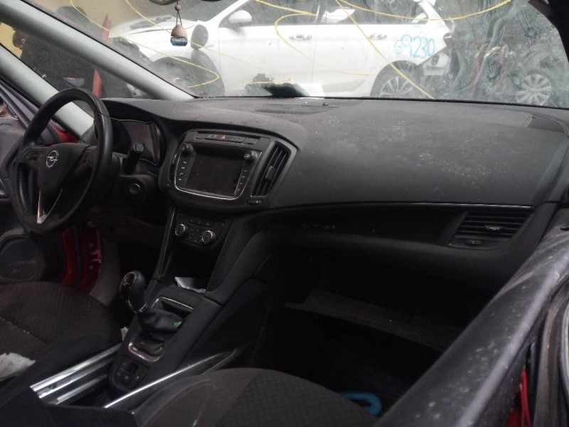 opel zafira (c) del año 2017
