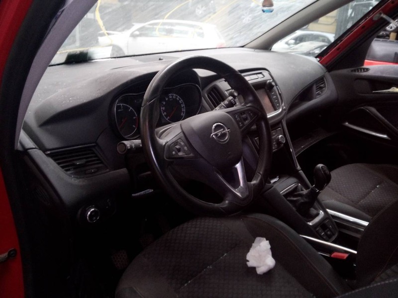opel zafira (c) del año 2017