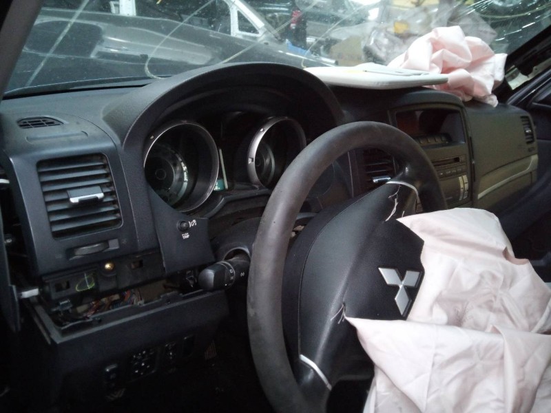 mitsubishi montero (v80/v90) del año 2006