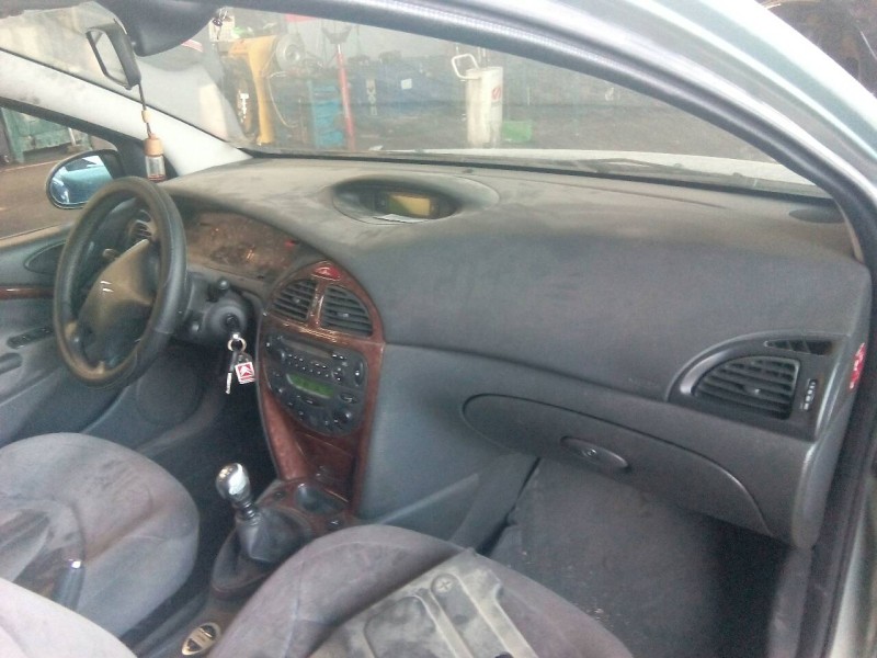 citroën c5 berlina del año 2002