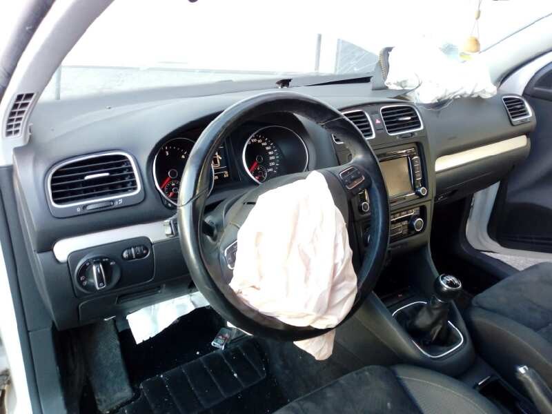 volkswagen golf vi (5k1) del año 2009