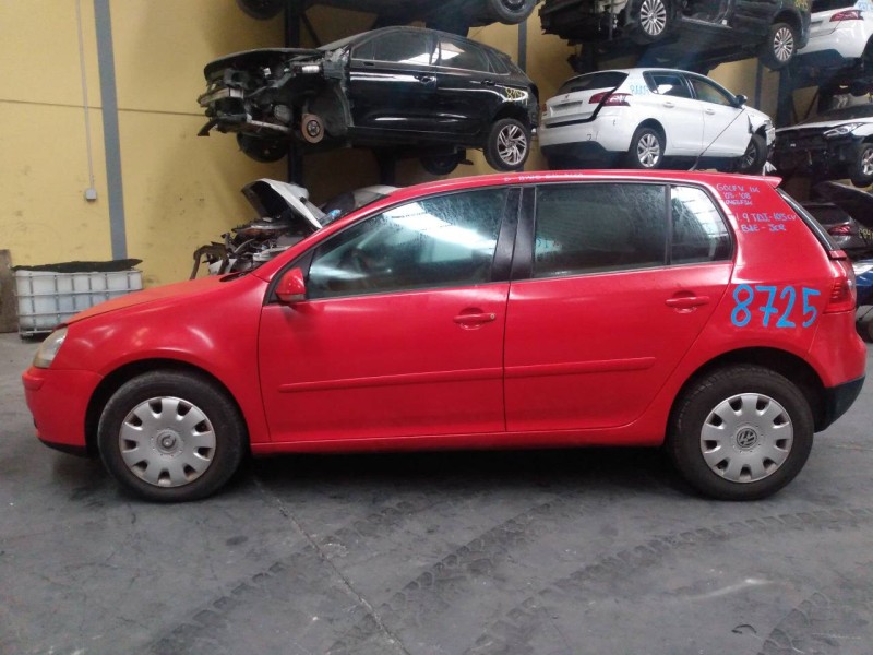 volkswagen golf v berlina (1k1) del año 2006