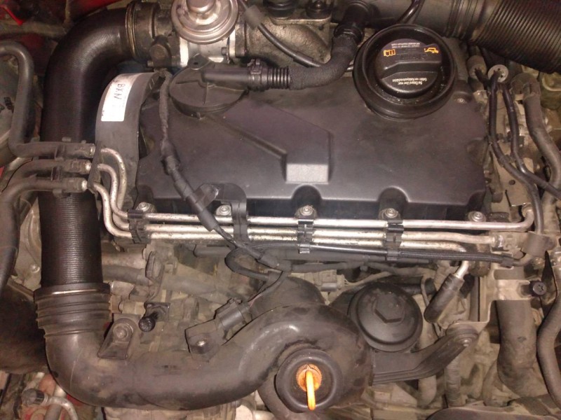 volkswagen golf v berlina (1k1) del año 2006