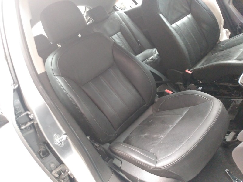 opel insignia berlina del año 2013