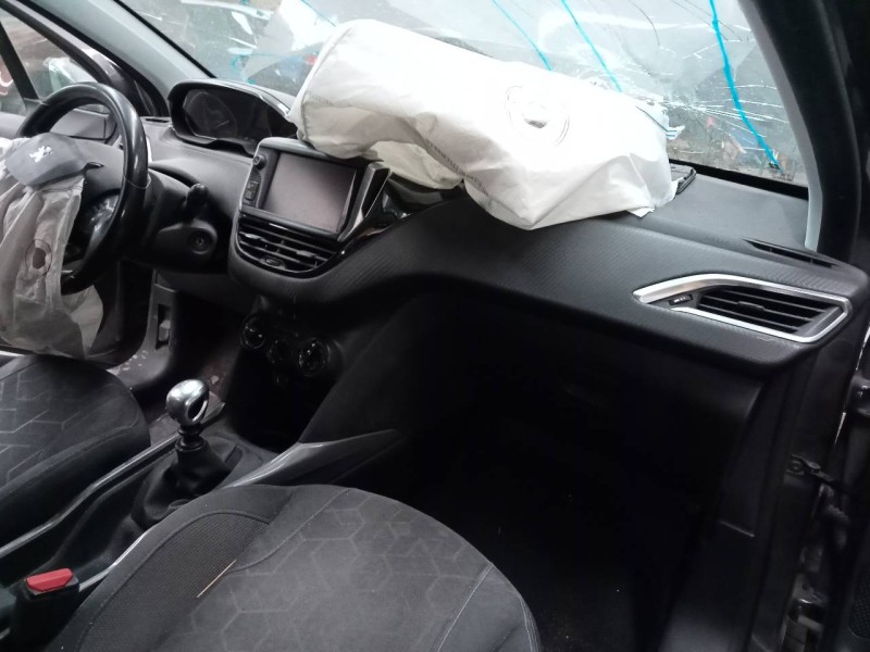 peugeot 2008 (p1) del año 2018