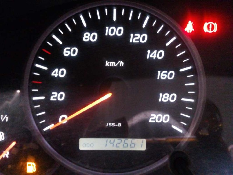 toyota land cruiser (j12) del año 2004