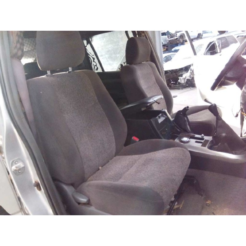 toyota land cruiser (j12) del año 2004