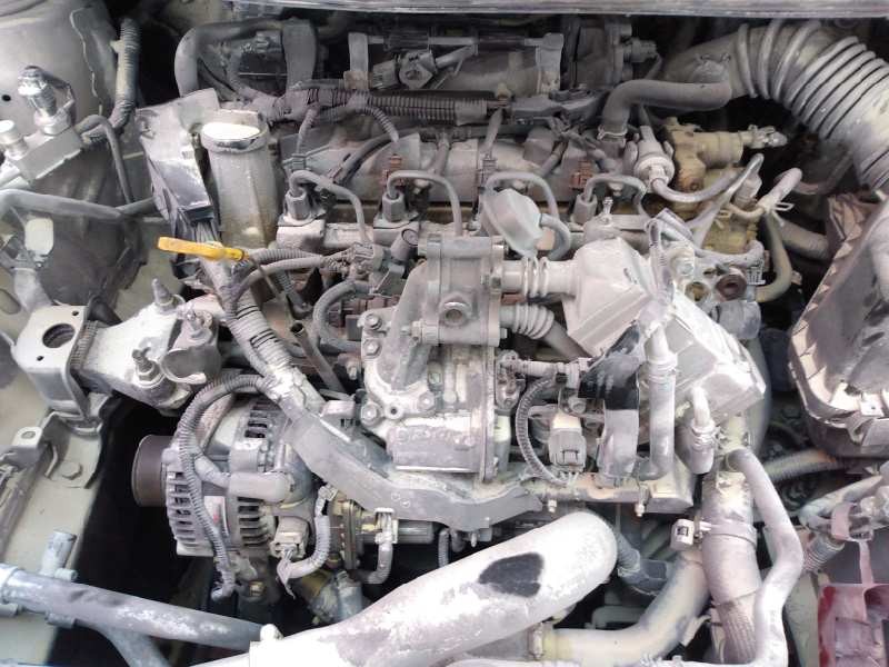 toyota auris del año 2013