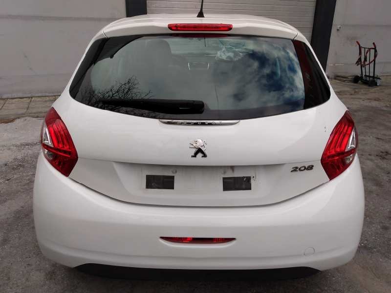 peugeot 208 del año 2012