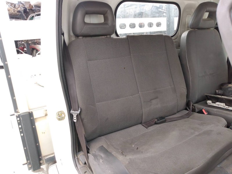 nissan cabstar del año 2003