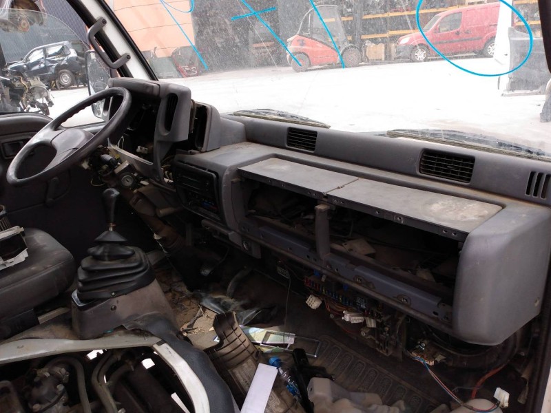 nissan cabstar del año 2003