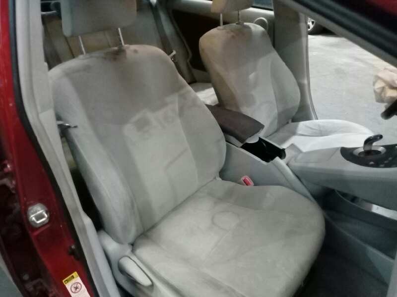 toyota prius (nhw30) del año 2010