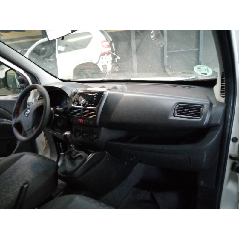 opel combo d del año 2017