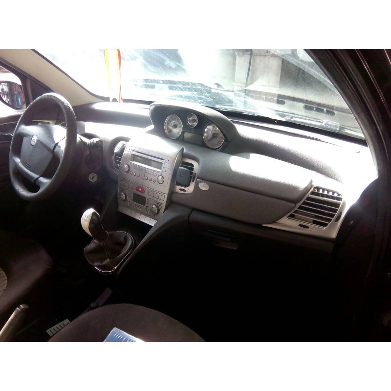 lancia ypsilon (101) del año 2007