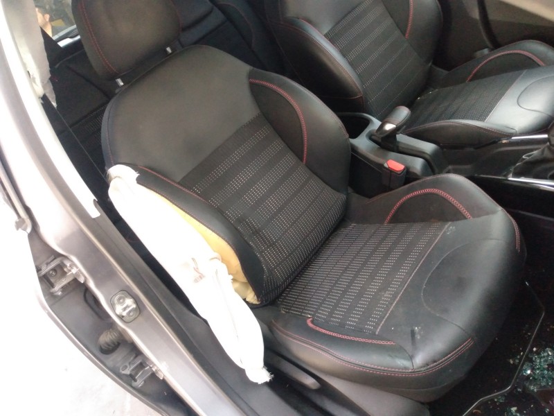 peugeot 2008 (p1) del año 2019