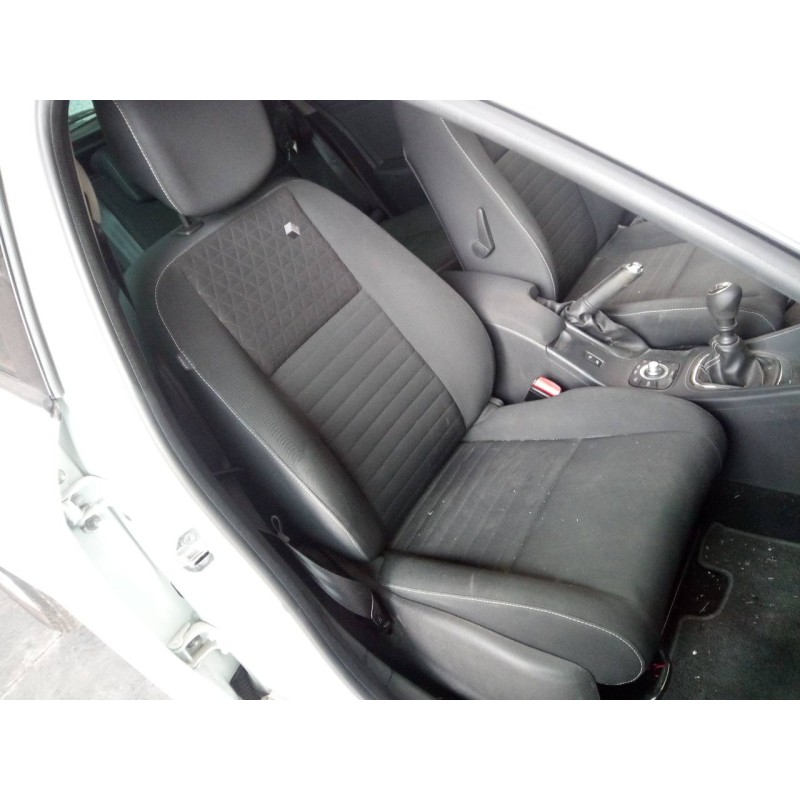 renault megane iii berlina 5 p del año 2014