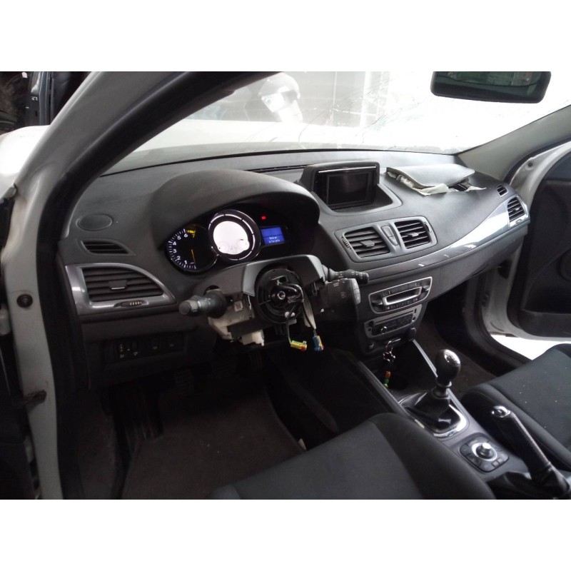 renault megane iii berlina 5 p del año 2014