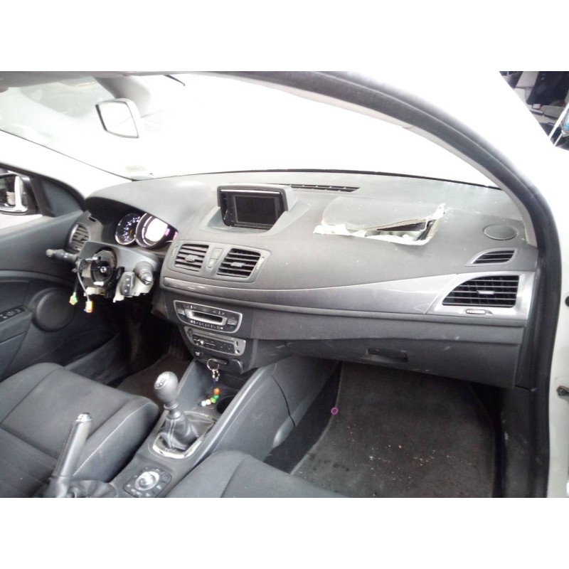 renault megane iii berlina 5 p del año 2014