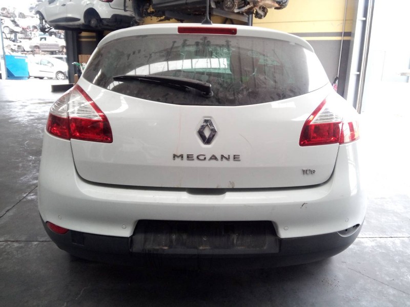 renault megane iii berlina 5 p del año 2014